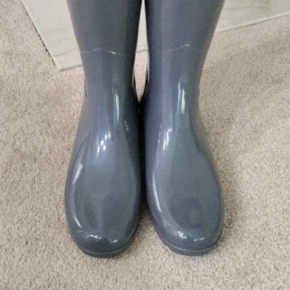 Hunter  gloss rain boots beautiful condition ! - Picture 4 of 9